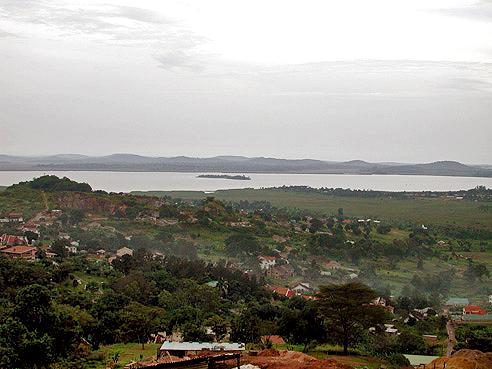 Vista desde Tank Hill en Kampala, desde donde se aprecia el Lago Victoria.